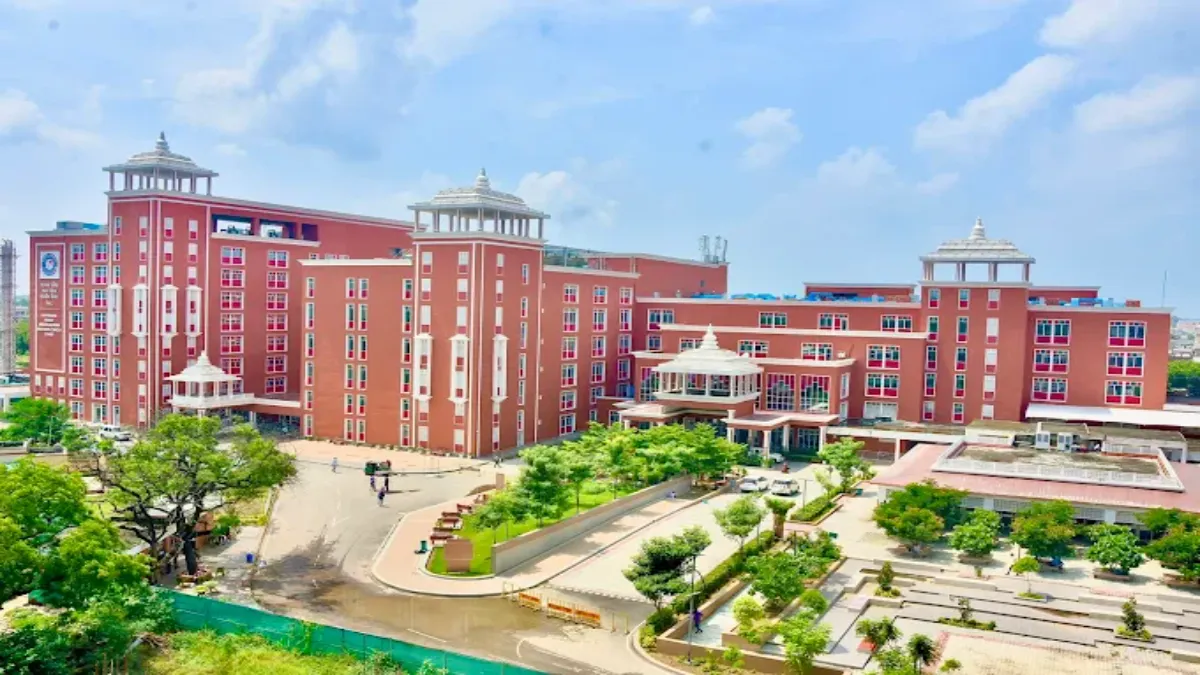 Mahamana Pandit Madan Mohan Malviya Cancer Centre (HBCH MPMMCC)